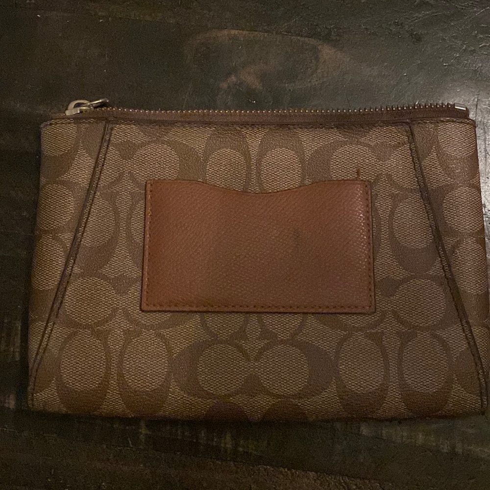 Used Coach clutch